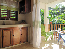 Studio Kitchen - click to enlarge